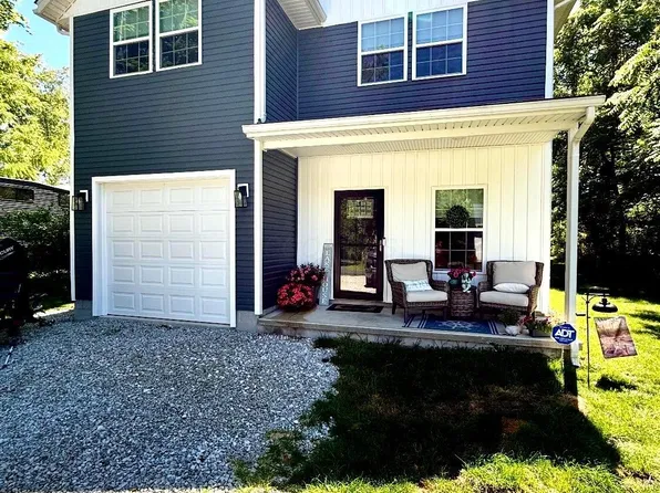 13428 Pine Rd NE, Thornville, OH 43076