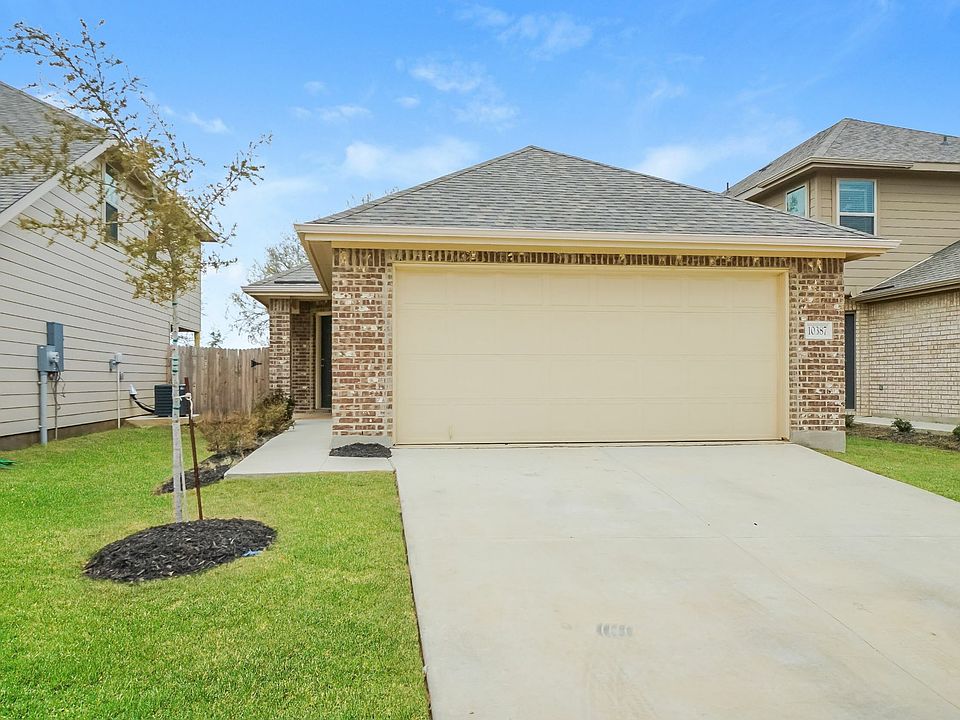1st image of 10387 Clearwater Way