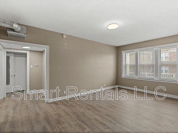 5th image of 4209 Ellenwood Ave APT 202