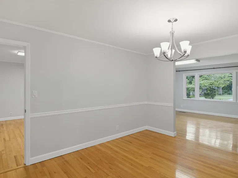 1306 Brockton Dr — Photo 7