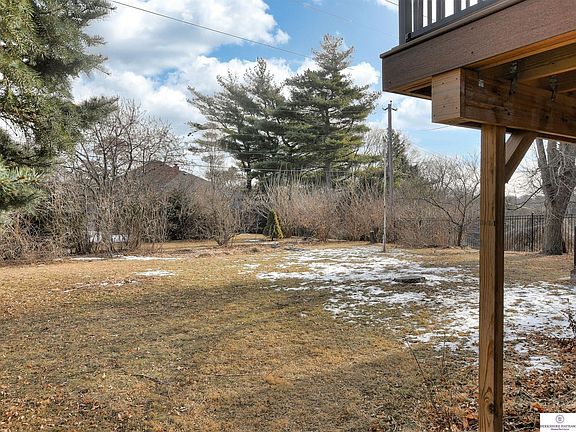 4th image of 807 Grey Fawn Dr