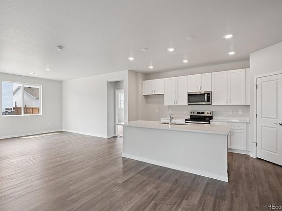 4th image of 1464 Orchard Street