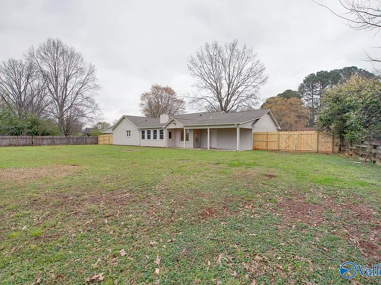 2042 Rosebury Ln SW — Photo 41