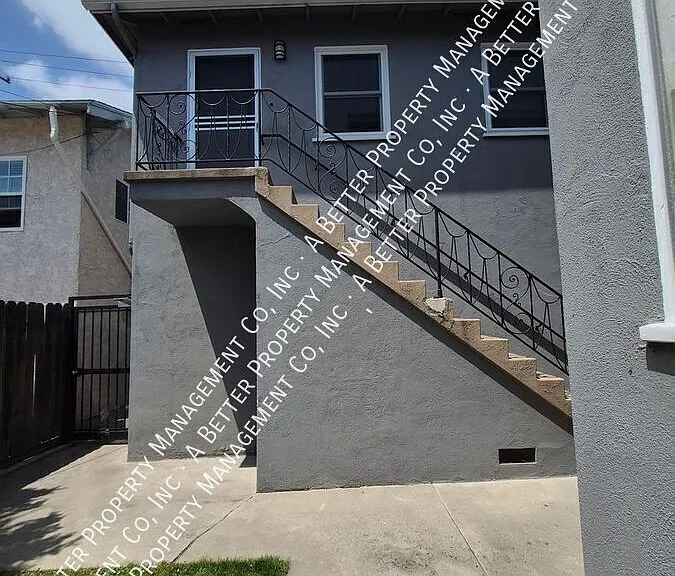 1135 E Appleton St #10 — Photo 11