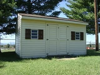 3rd image of 320 Swan Dr