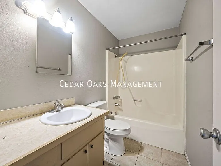 2374 N Raven Ln — Photo 12