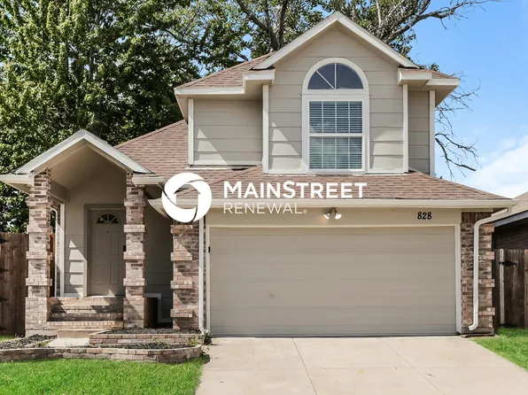 828 Bentree Dr, Fort Worth, TX 76120
