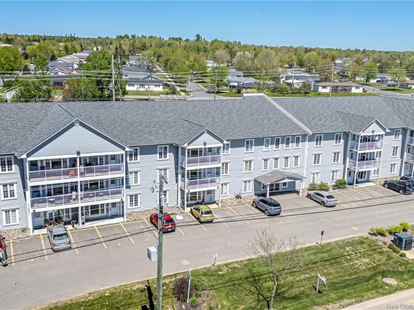 185 Reynolds St Unit 33, Fredericton, NB E3A 0K7