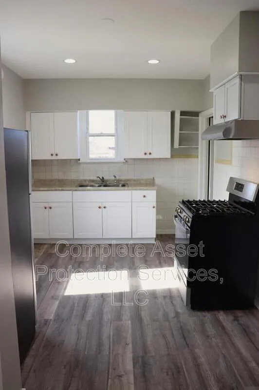2 bed, 1.0 bath, 800 sqft, $1,450 — Photo 4