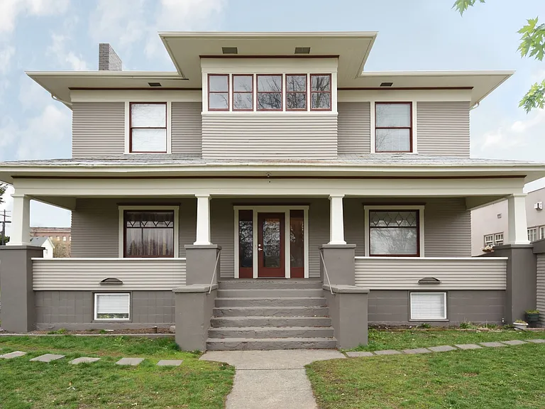 329 S 3rd Ave — Photo 3