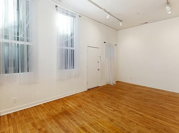 3rd image of 2534 Washington St