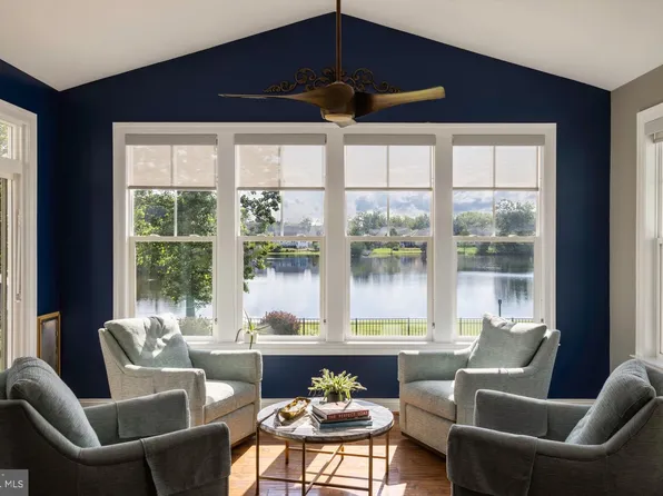 4873 Point Rd, Warrenton, VA 20187