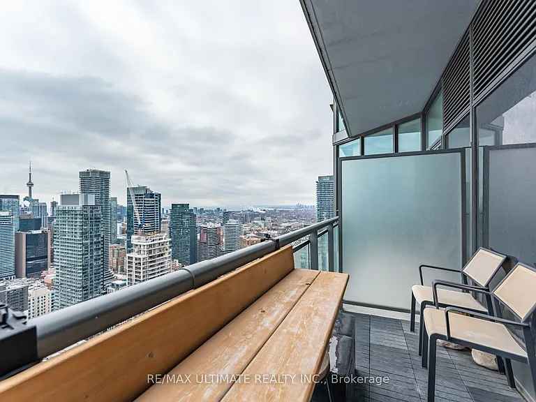 45 Charles St E #5115 — Photo 26