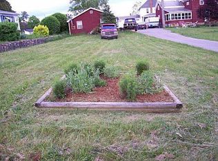 14 Spring St, Port Henry, NY 12974