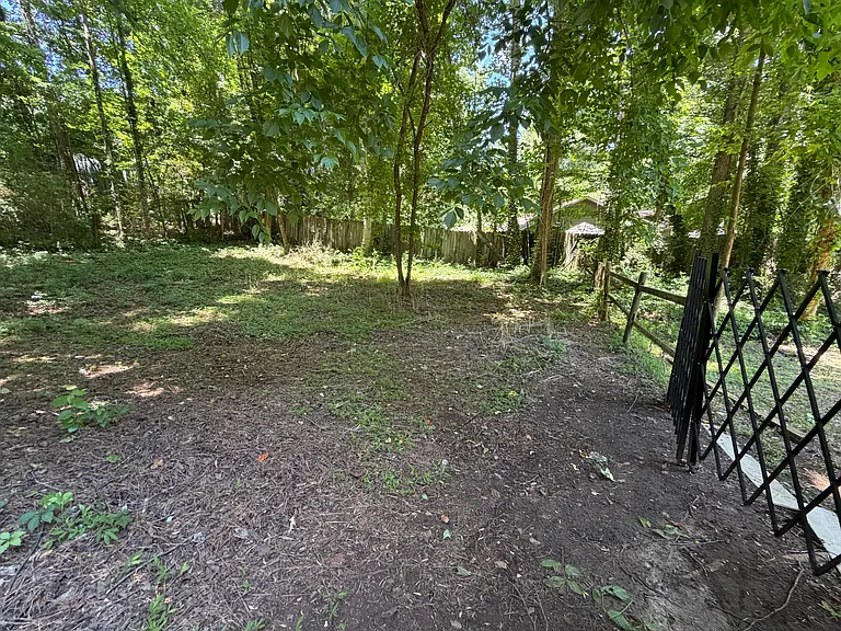1386 Williamsburg Ln #L — Photo 20