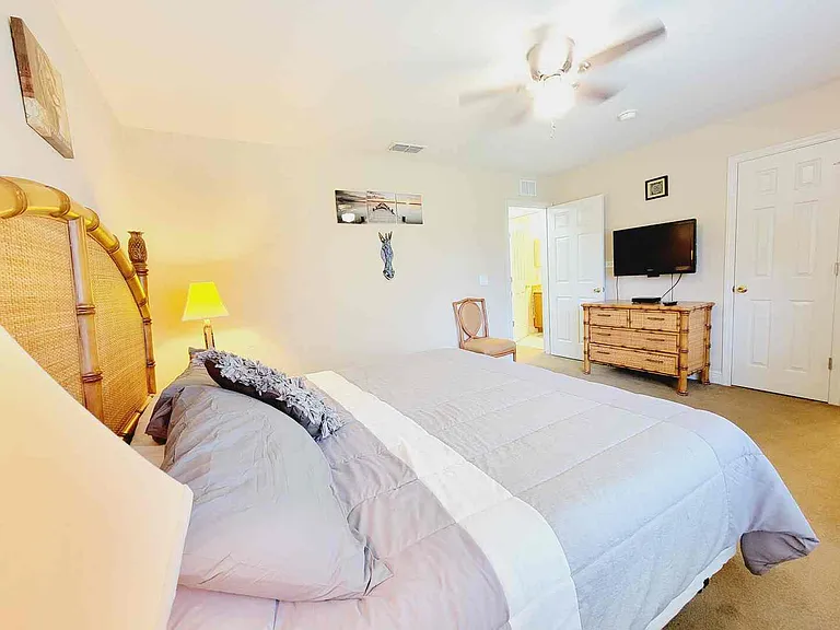 3235 Calabria Ave — Photo 18