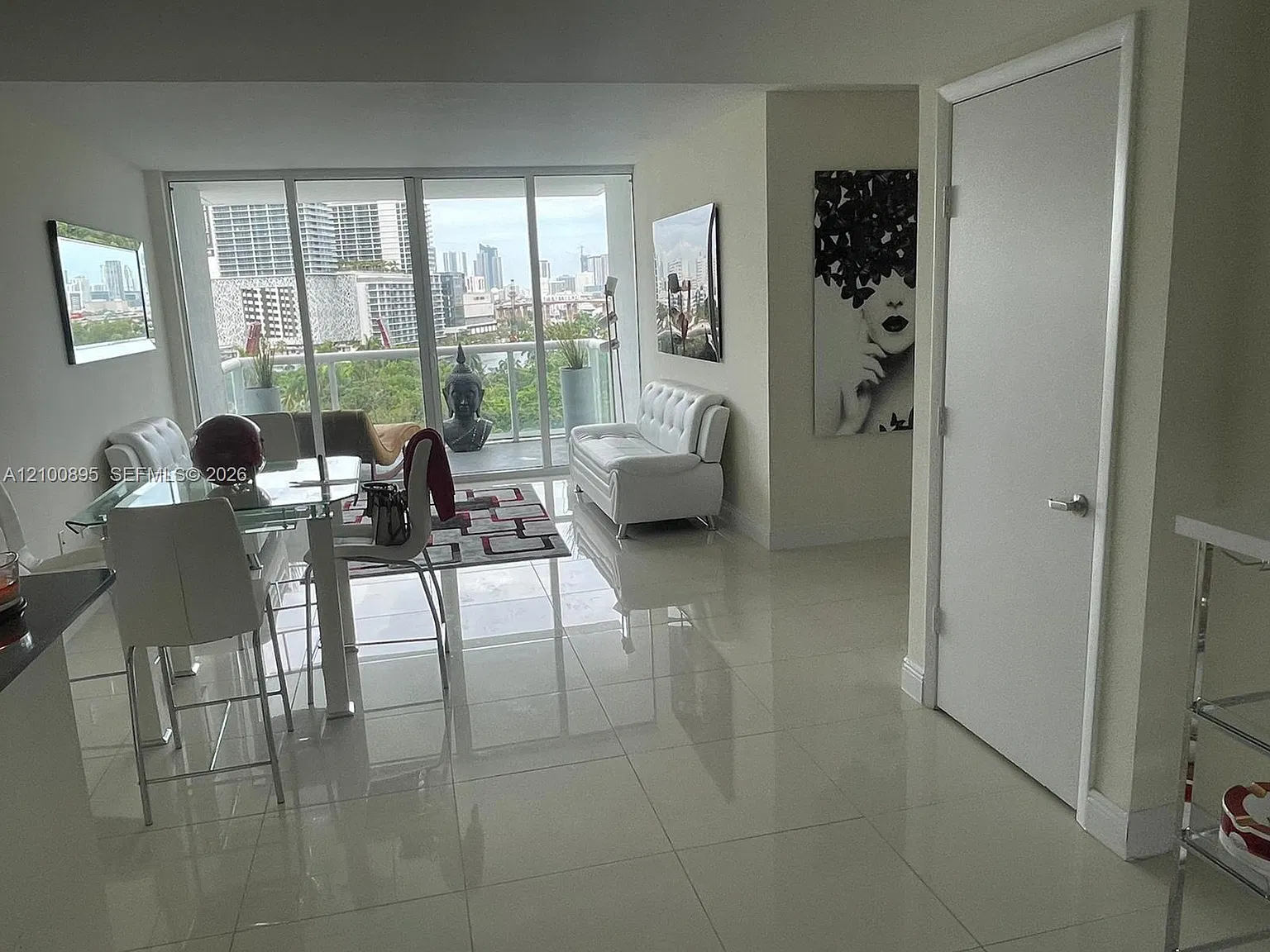 Terrazas Riverpark Village — Photo 3