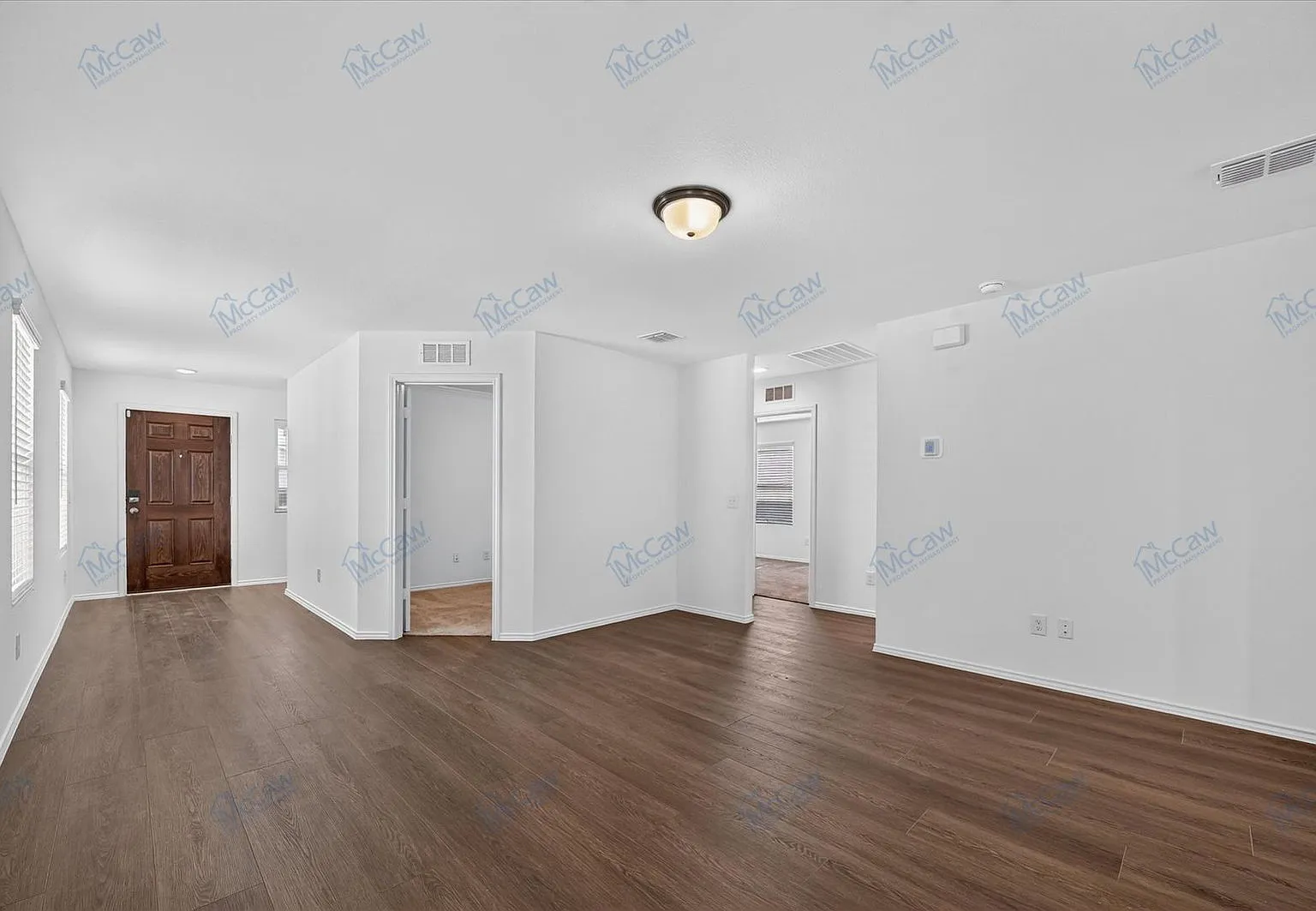 4 bed, 2.0 bath, 1552 sqft, $1,999 — Photo 3