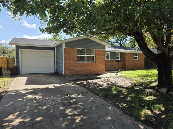 4921 Chisholm Trl, Amarillo, TX 79109