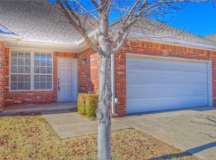 505 N Russell Ter, Mustang, OK 73064