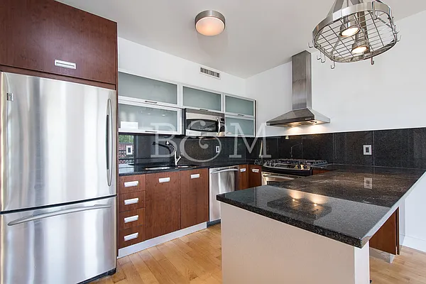 Sold by Brick&Mortar | media 5