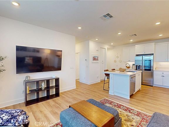 4th image of 2221 Bluegrass Way Rnch