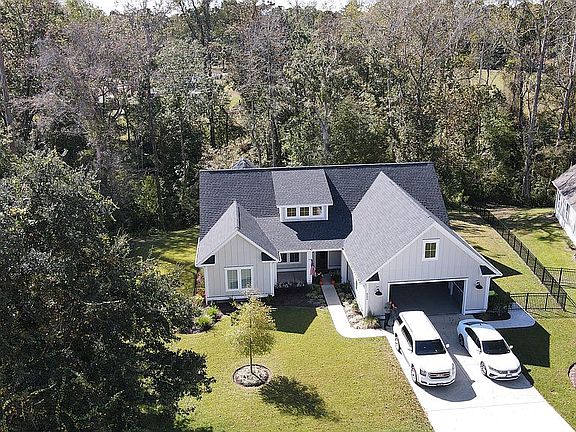2nd image of 852 Tilly Lake Rd