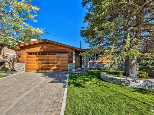 2161 Venice Dr, South Lake Tahoe, CA 96150