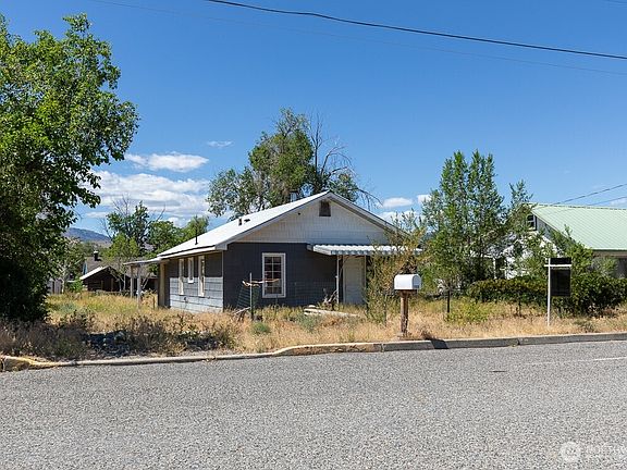 2nd image of 722 Jackson Street