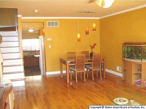 3rd image of 47 Ludwig Ln