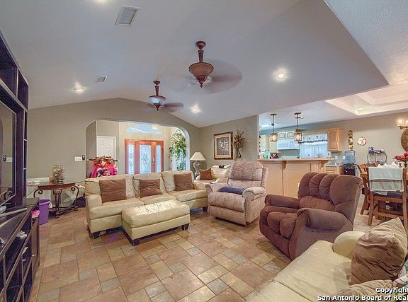 5th image of 2085 Olmos Park Cir