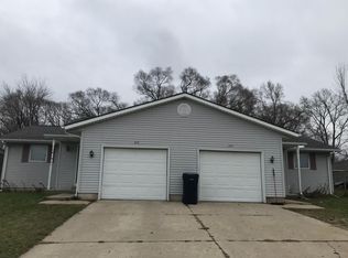 1215 Cranberry Ct, Holland, MI 49423