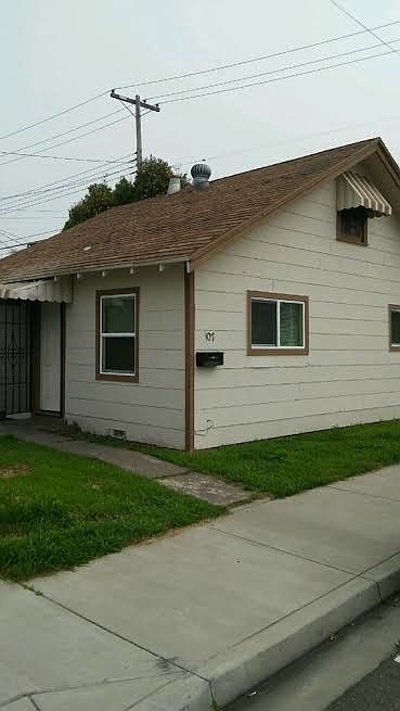 1st image of 107 Fern St