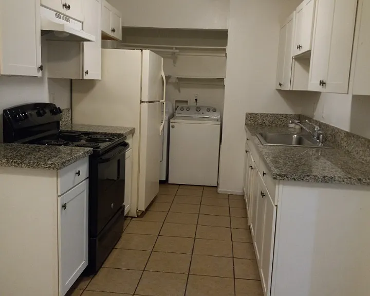 2330 Dolly Ln #D — Photo 2