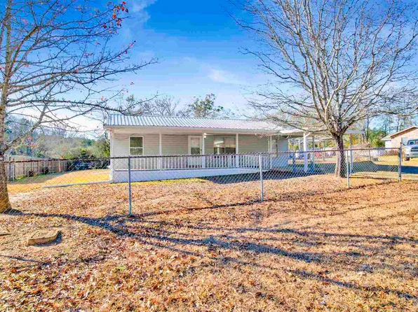 1945 Stacey Rd, Cantonment, FL 32533