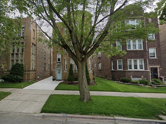 2nd image of 8924 S Blackstone Ave #2