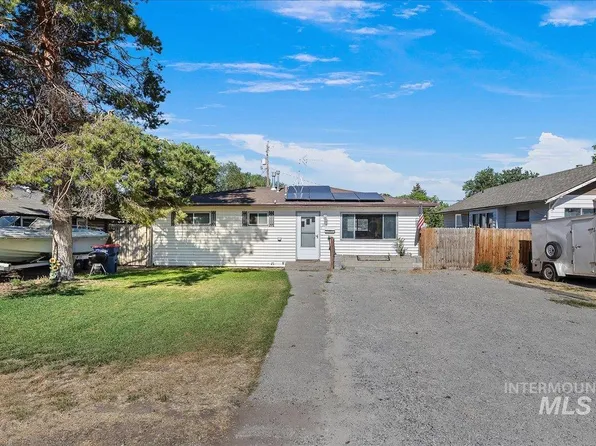 319 Tyler St, Twin Falls, ID 83301