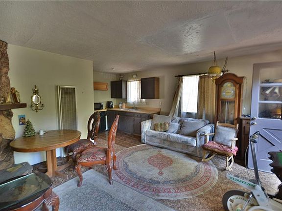 5th image of 330 Vista Ln