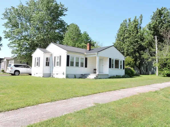 416 E Harp St, Manchester, TN 37355