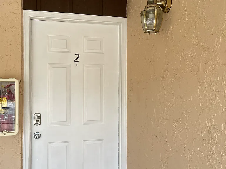 408 Marshall Ct NW #2 — Photo 18