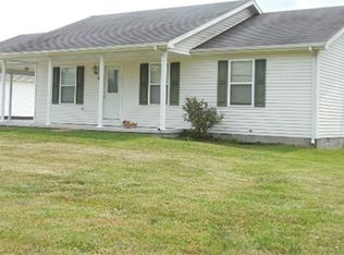 415 Green Hills Rd, Columbia, KY 42728