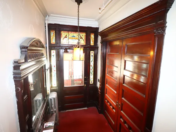 849 President Street image 2 of 7