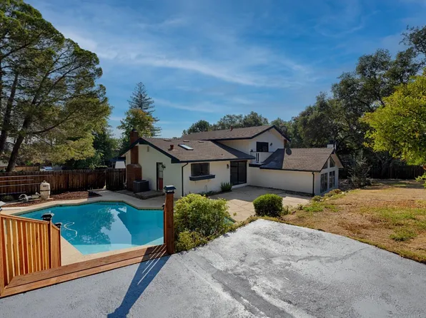 7120 Pine View Dr, Folsom, CA 95630