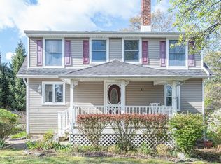 4 Villanova Dr, Jackson, NJ 08527