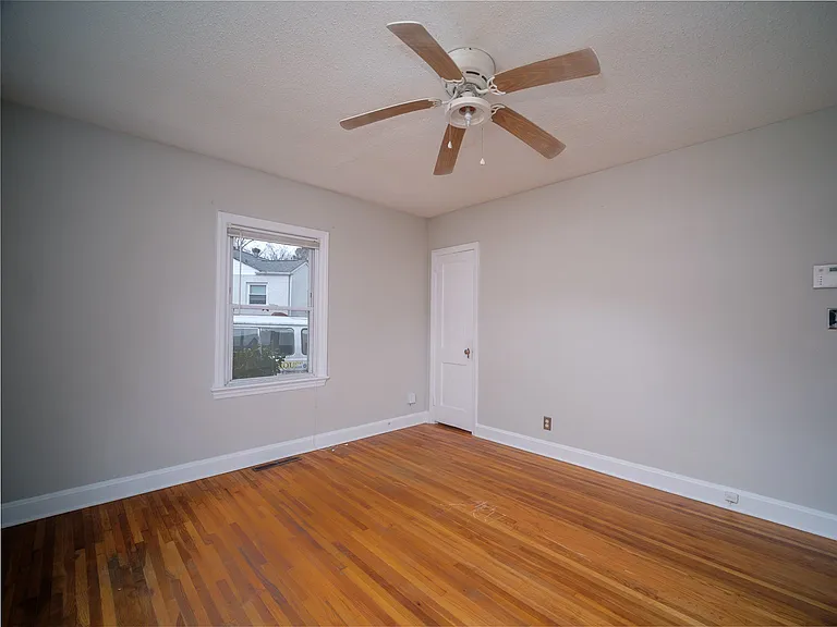 3030 Marlowe Ave — Photo 11