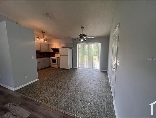 5th image of 23 Richmond Dr