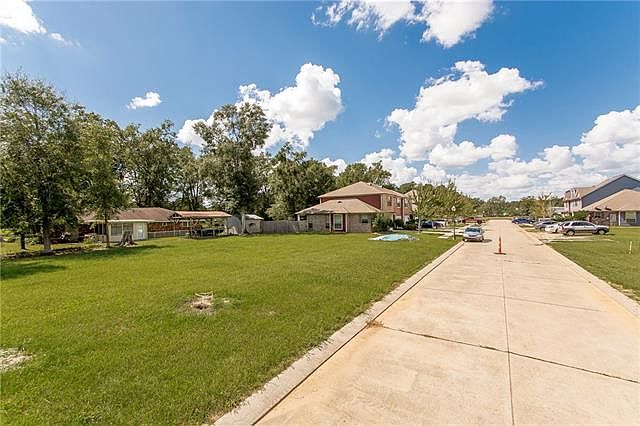 2nd image of 19038 Aiden Ln