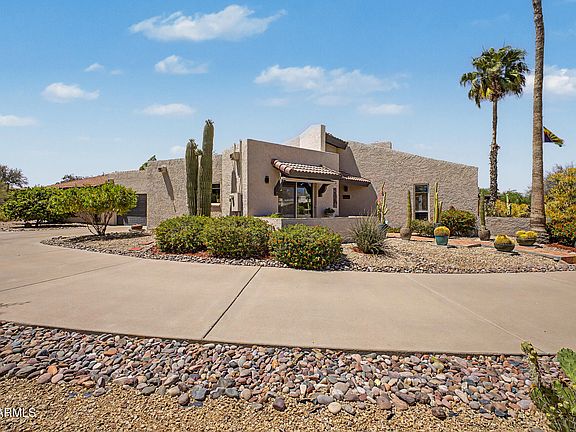 3rd image of 18409 E HORSESHOE Circle