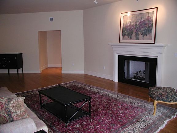 4th image of 300 S Interlachen Ave Unit 302