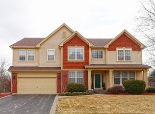 7421 Prescott Ln, Gurnee, IL 60031